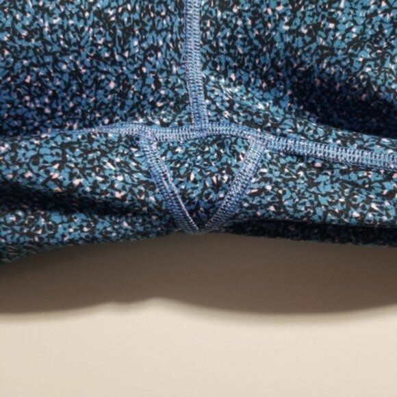 Lululemon Free Flow Crop Leggings Size 6 Flashback Static Powder Pink Kayak Blue - Picture 4 of 7